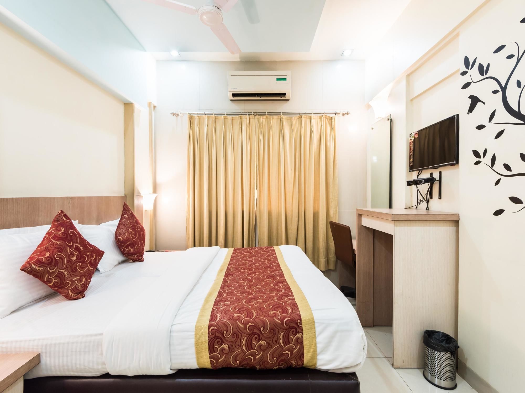 Oyo 1781 Hotel Panchratna Panvel Ngoại thất bức ảnh