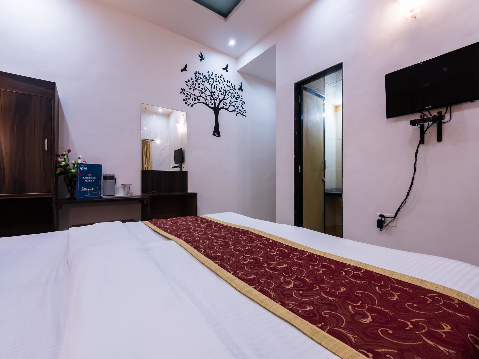 Oyo 1781 Hotel Panchratna Panvel Ngoại thất bức ảnh