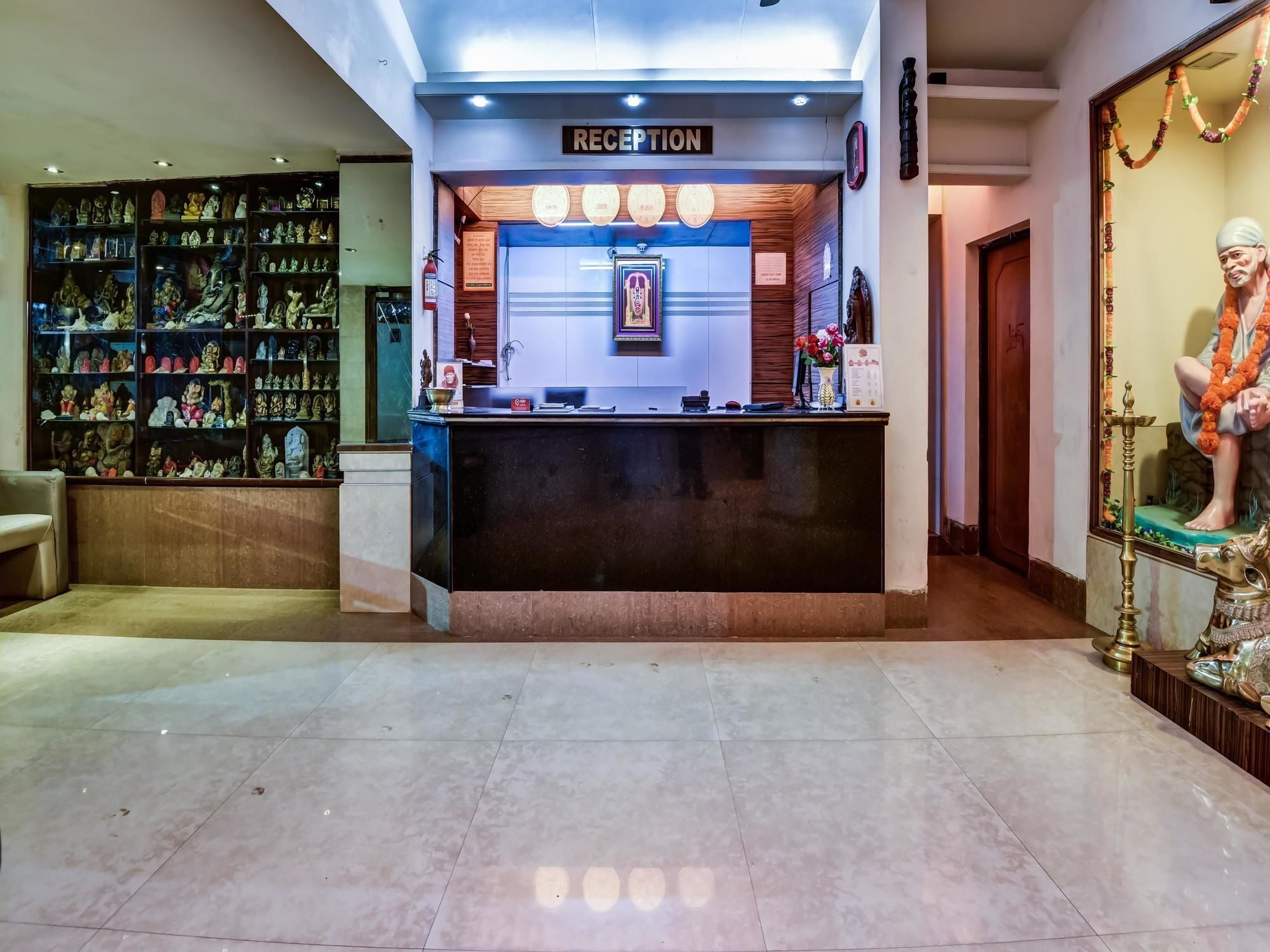 Oyo 1781 Hotel Panchratna Panvel Ngoại thất bức ảnh